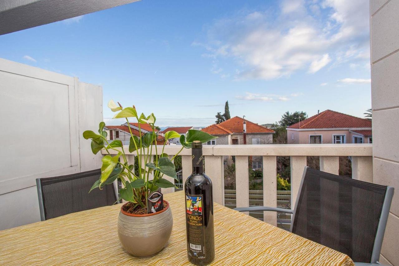 אורביץ Apartments Mira On The Peljesac Peninsula מראה חיצוני תמונה