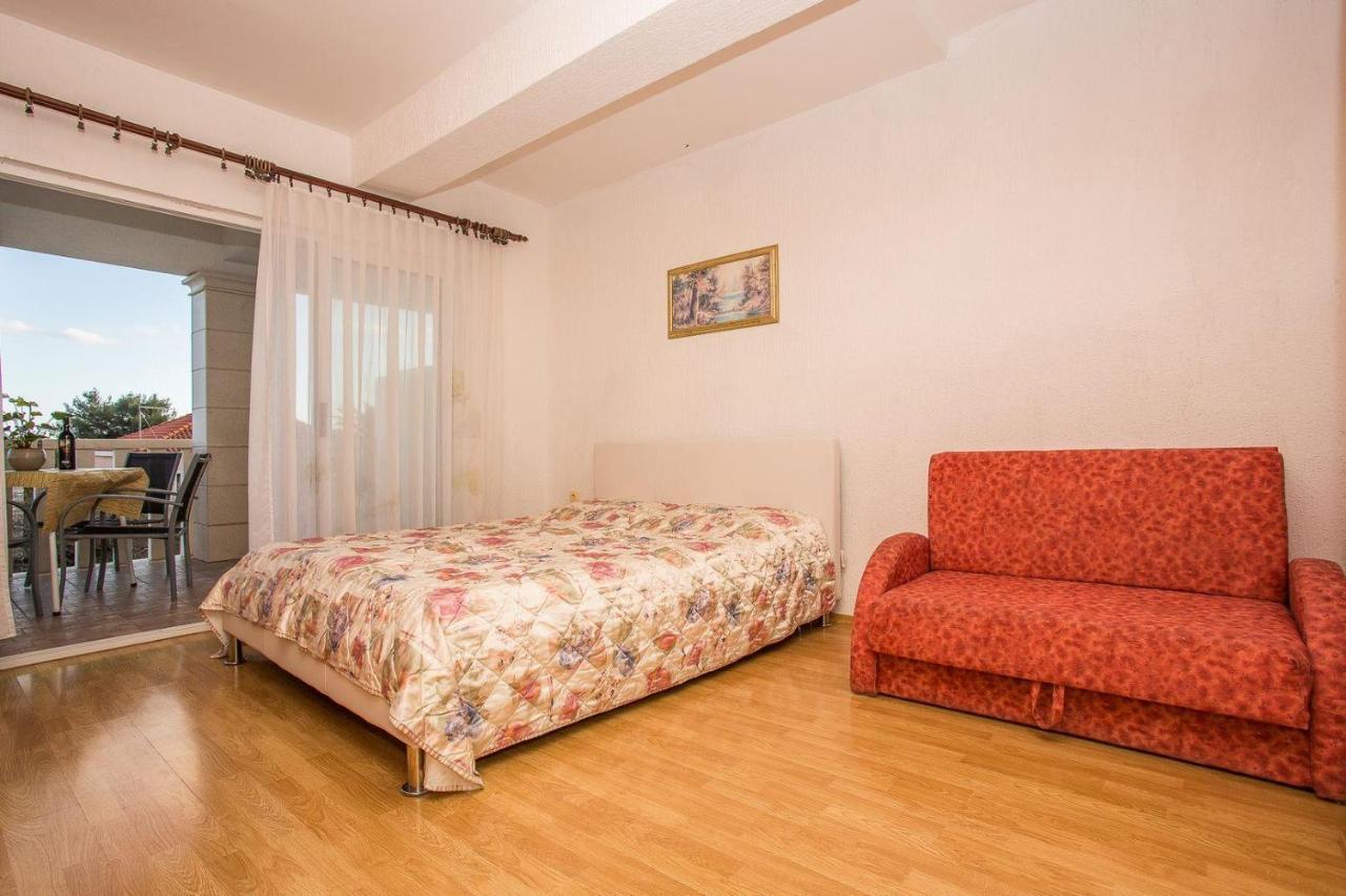 אורביץ Apartments Mira On The Peljesac Peninsula מראה חיצוני תמונה